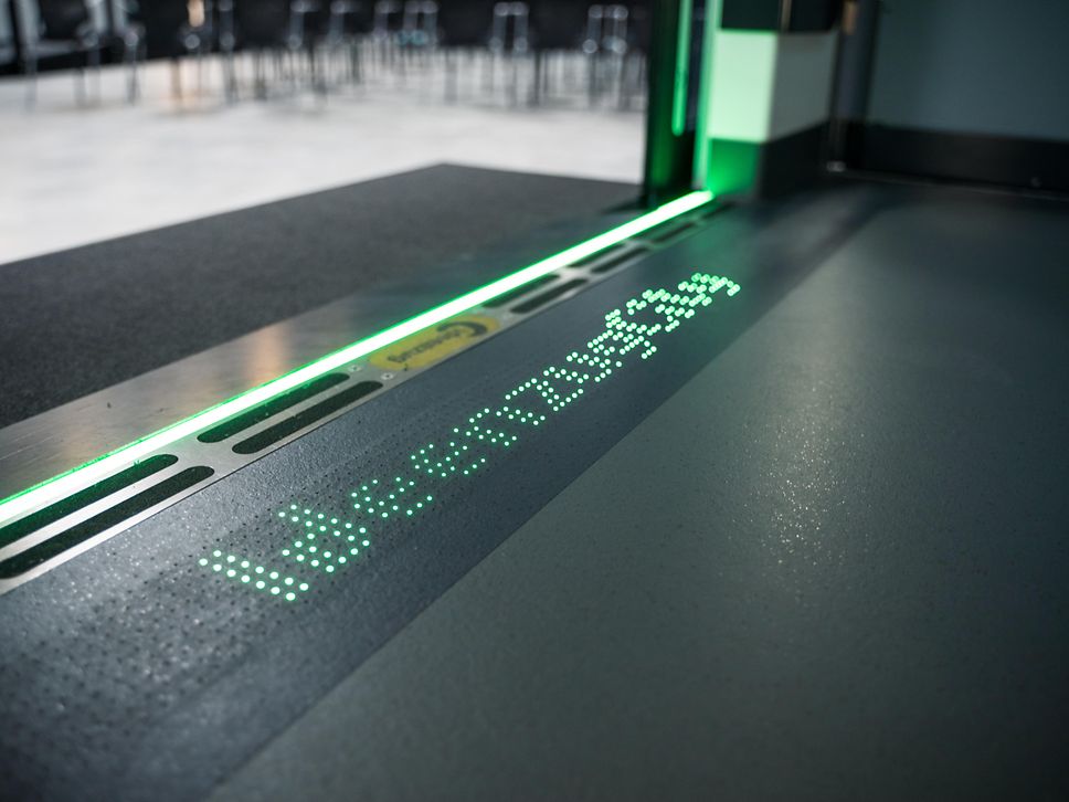 05_Bodenbelag LED MAtrix