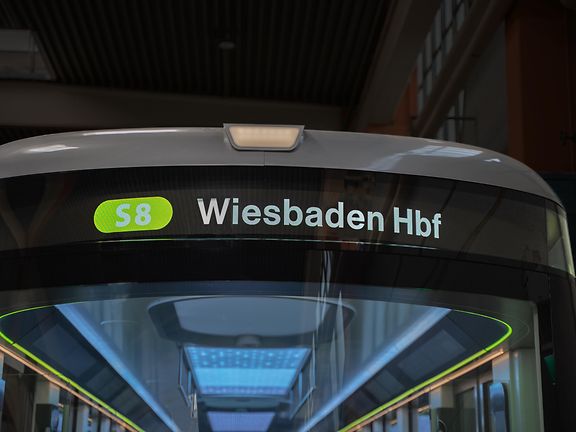 Zugzielanzeiger von vorne